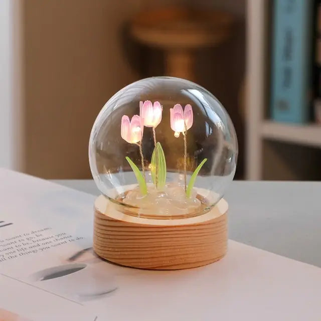 Tulip Twilight Charm Lamp
